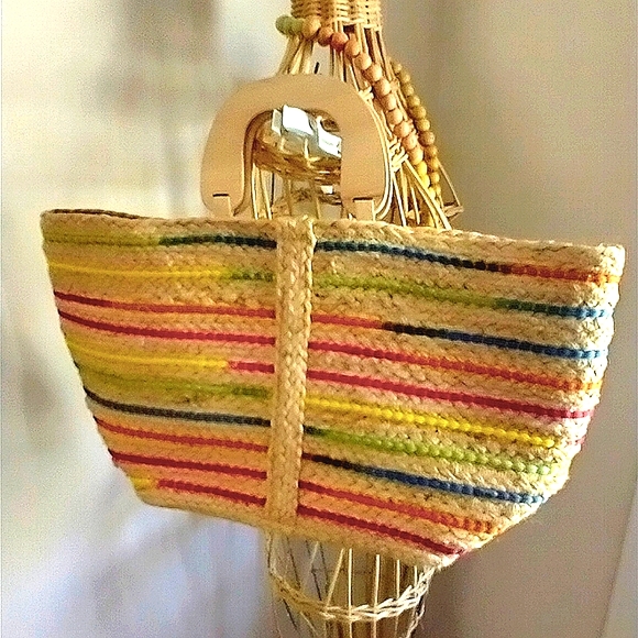 SOLD!!!!!Bag Weaved NWT Gorgeous Large Weaved Basket Style Bag - Picture 5 of 16